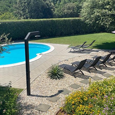 Sunny Apartments Затон Екстер'єр фото