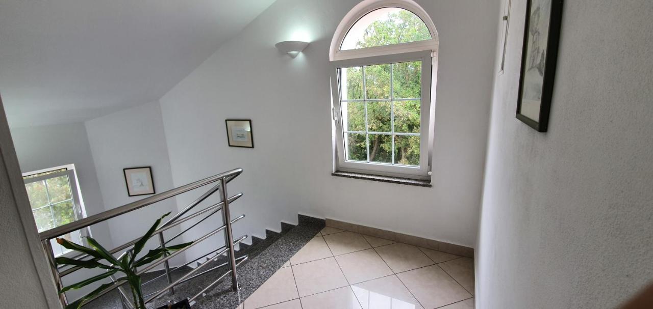Sunny Apartments Затон Екстер'єр фото